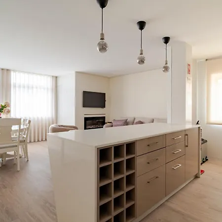 Apartment Surf And Chill House