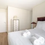 Surf And Chill House