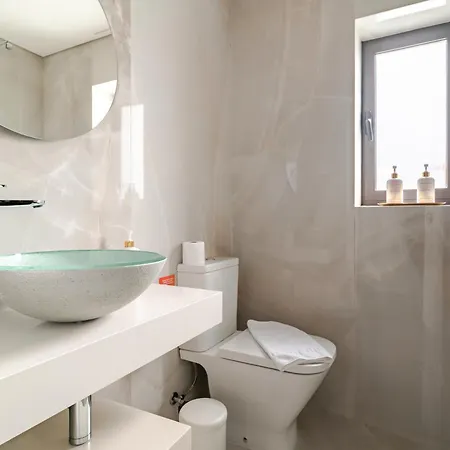 Surf And Chill House