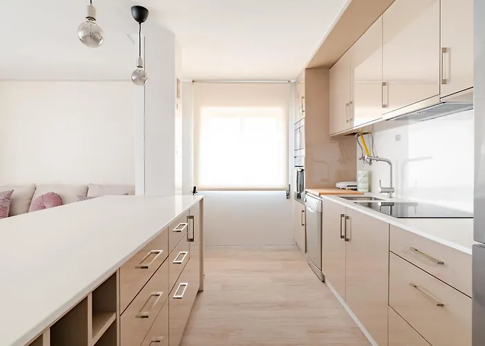 Surf And Chill House *